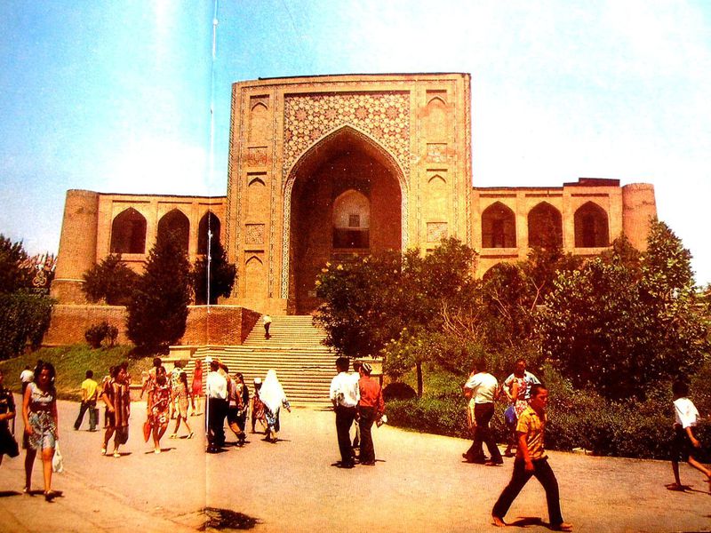 Пешеходная экскурсия: «Сияй, Ташкент – звезда Востока!» (6/7)