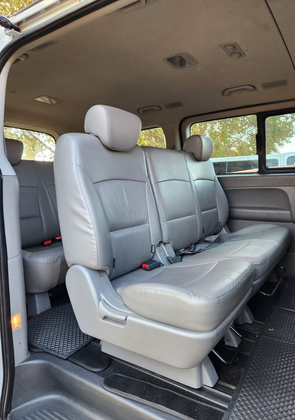 Трансфер в гостинице. Трансфер из аэропорта хошимина. Нячанг автомобиль. Трансфер из аэропорта хошимина. Трансфер из аэропорта хошимина.