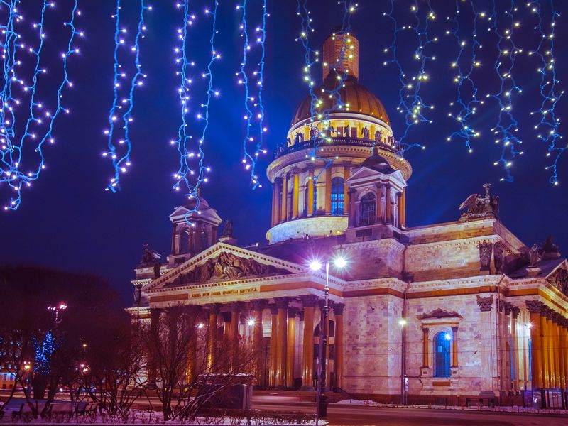 Фото 1 - Экскурсия: "Новогодняя прогулка по Петербургу" Фото 1 - Экскурсия: "Новогодняя прогулка по Петербургу"