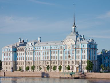 Фото - Экскурсия: "Вперед в прошлое: семейная прогулка-квест по Петроградской стороне"