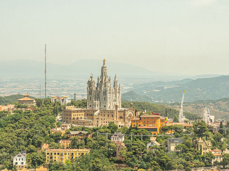 Экскурсия на телебашню Кольсерола и Тибидабо: Барселона свысока (5/7)