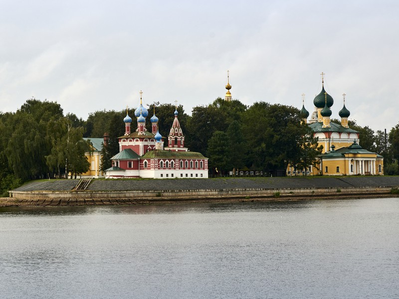 Фото 1 - Экскурсия: "Обзорная экскурсия по Угличу с посещением кремля"