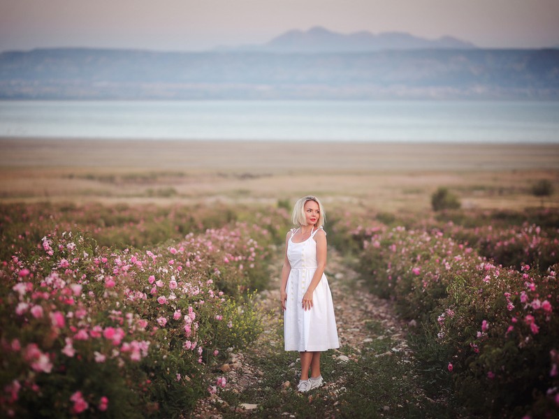 Богатства Ыспарты: поля дамасской розы и озеро Салда из Анталии (4/22)