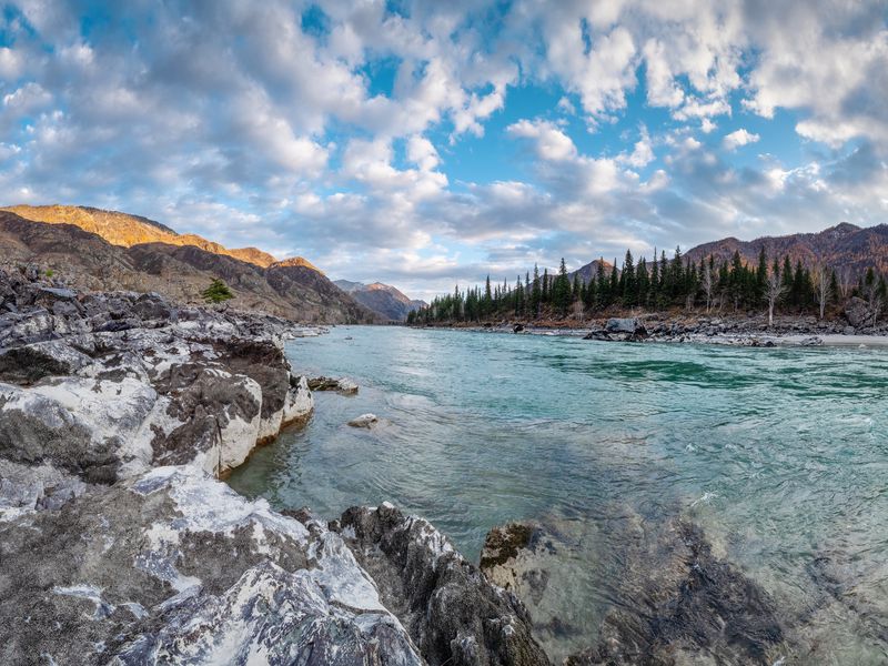 Фото 1 - Экскурсия: "«Бирюзовая Катунь»: водопад, пещеры и горная пасека"