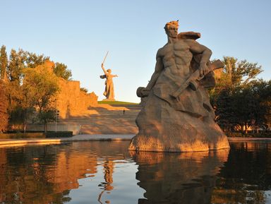 Фото 2 - Экскурсия: "Мамаев курган — непокоренный, мистический, легендарный" Фото 2 - Экскурсия: "Мамаев курган — непокоренный, мистический, легендарный"