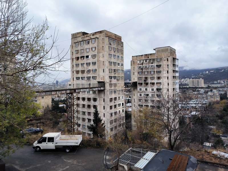 Фото - Экскурсия: "Знакомство с Сабуртало: мосты, мозаики и самострой"