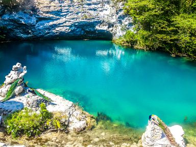 Фото 3 - Экскурсия: "Курортная Гагра и озеро Рица" Фото 3 - Экскурсия: "Курортная Гагра и озеро Рица"