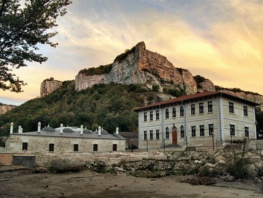 Фото - Экскурсия: "Девлет-Сарай с историком" Фото - Экскурсия: "Девлет-Сарай с историком"