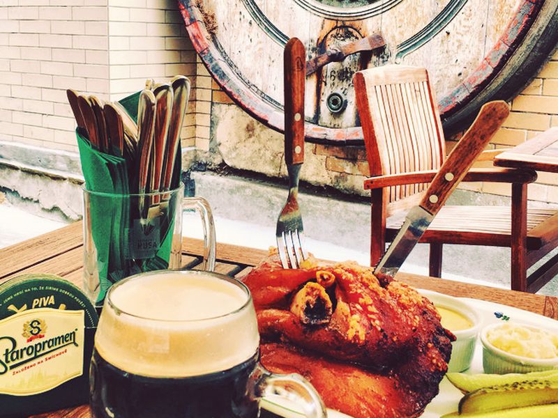 Истории, легенды и вкусы хмельной Праги (3/16)