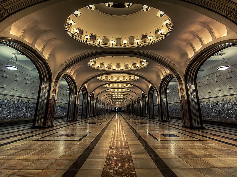 «Дворцы для народа»: новый взгляд на московское метро (8/11)