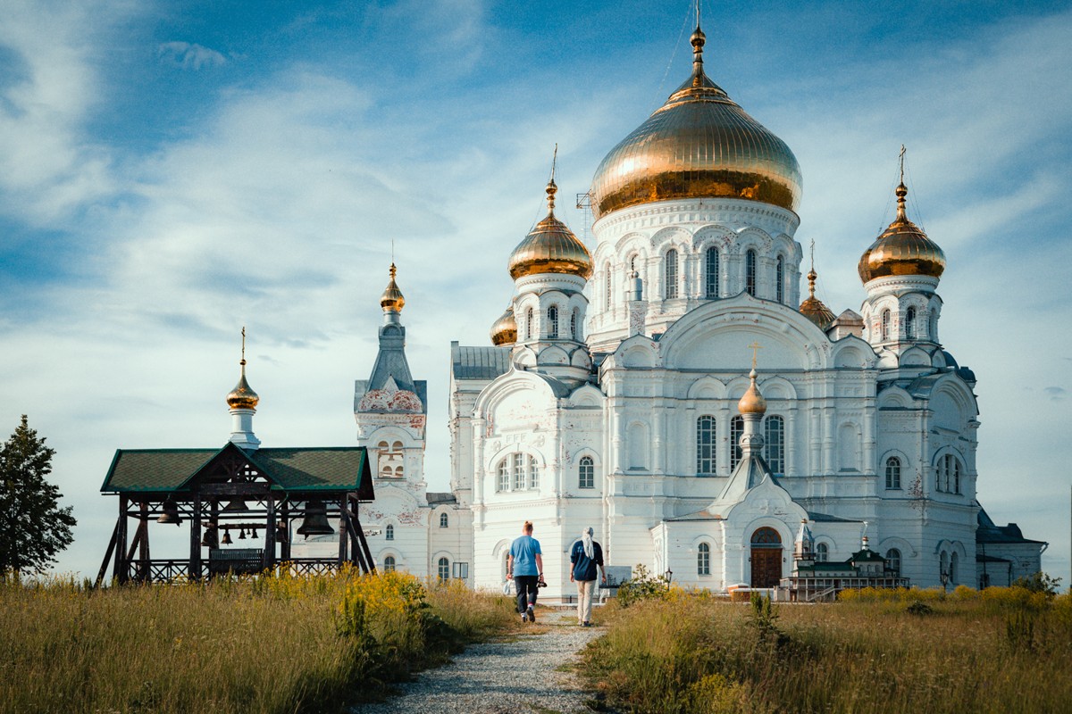 Фото 3 - Экскурсия: "4 в 1: Кунгурская пещера, Кунгур, Белогорский монастырь и скала Ермак"