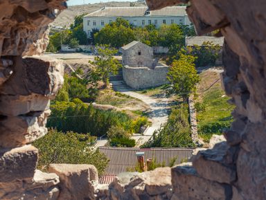 Фото 2 - Экскурсия: "Тайная история Феодосии" Фото 2 - Экскурсия: "Тайная история Феодосии"