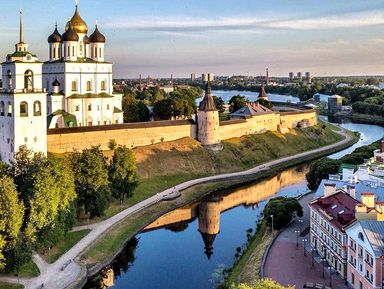 Фото 3 - Экскурсия: "Псков в лицах, сюжетах и легендах" Фото 3 - Экскурсия: "Псков в лицах, сюжетах и легендах"